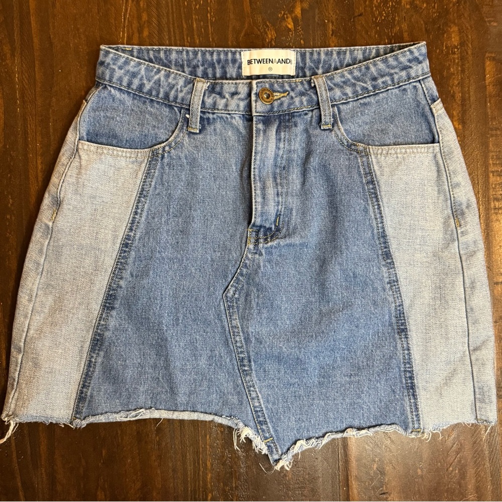 Binkie The Bunny Between A And B Unique Mixed Tone Denim Skirt Raw Hem Size M